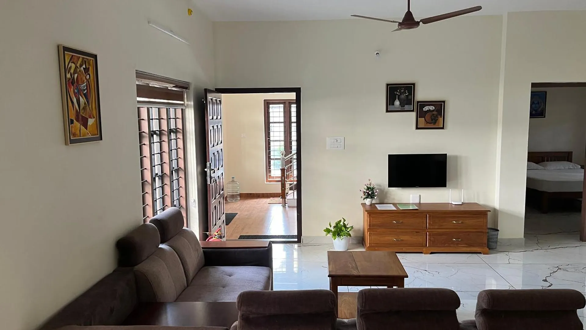 Apartment Solomon Apartments,Alappuzha Beach. India